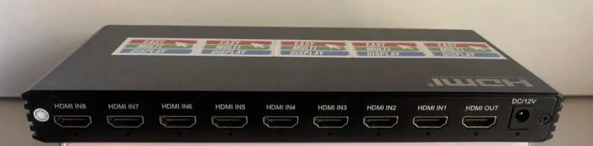 Multiprise HDMI collegata alle sorgenti video