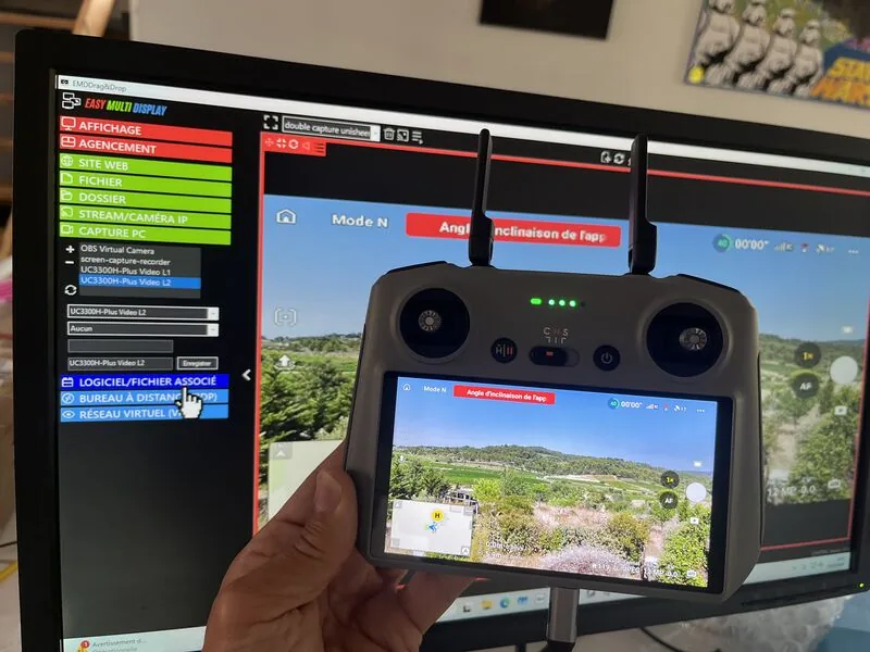 Dronevideostream weergegeven in een controlekamer via het Easy Multi Display-ecosysteem